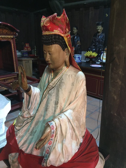 A red and white Guanyin.